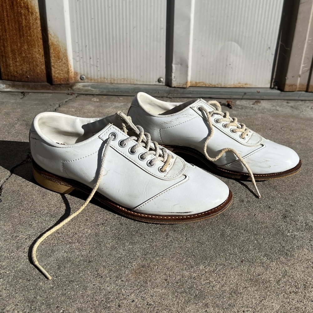 🎳 BOWLING SHOES White Leather Women’s size 7